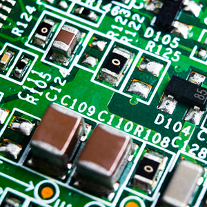 貼片電容能放大電路電壓？